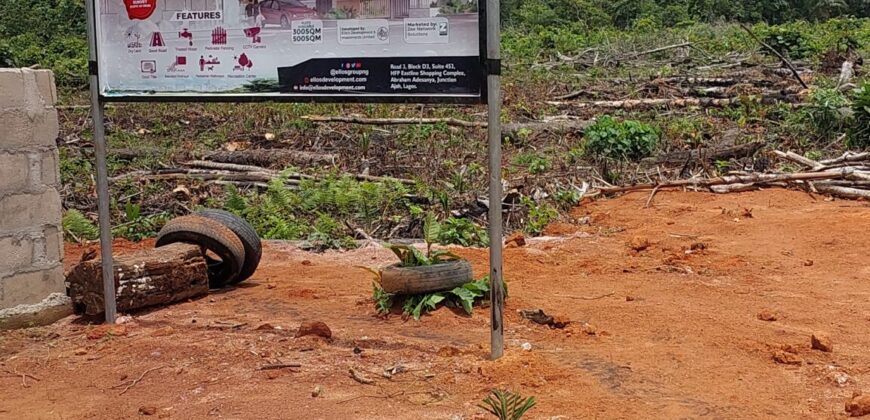 Light Gate Estate, Epe Main Town